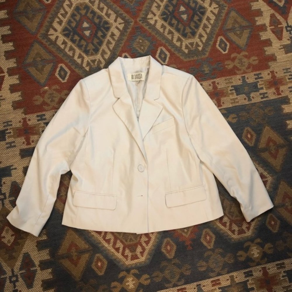 🔴SALE 🔴BB Dakota Lightweight White Blazer medium